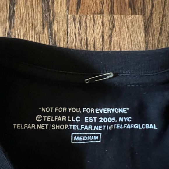 Telfar “customer” shirt in medium - Picture 2 of 3